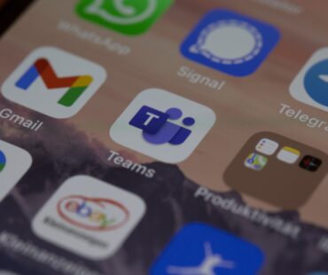 iphone screen with icons on screen